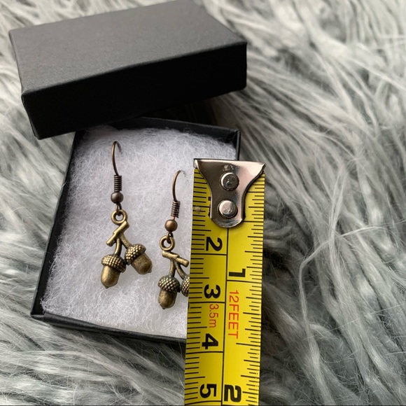 Acorn Earrings - Picture 3 of 5